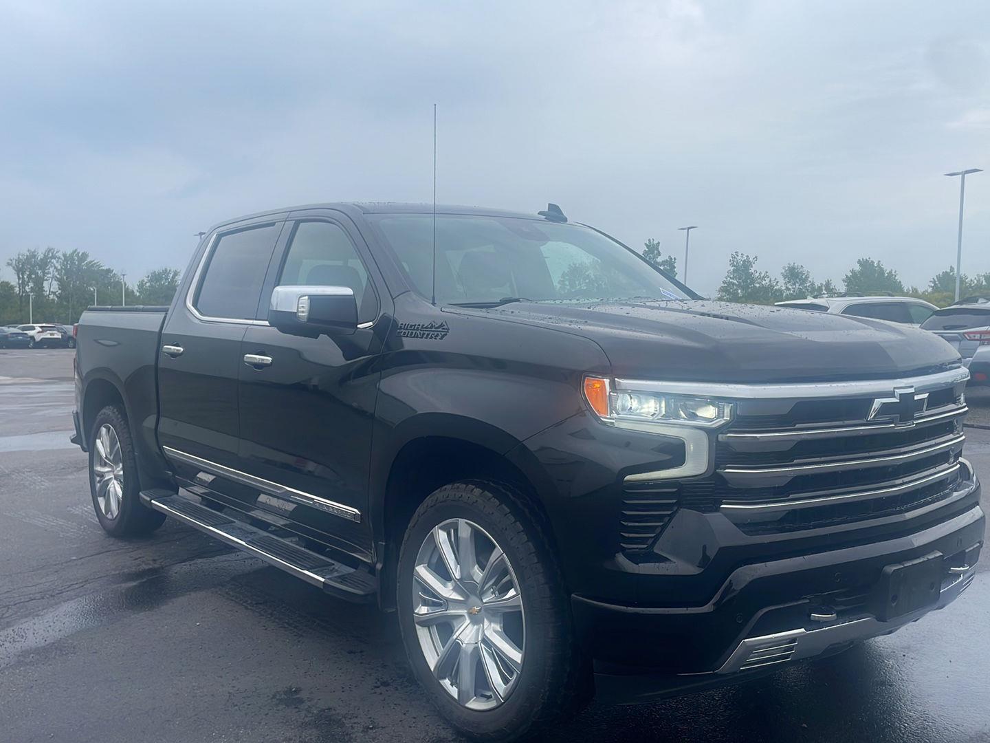 Used 2023 Black Chevrolet High Country image 9