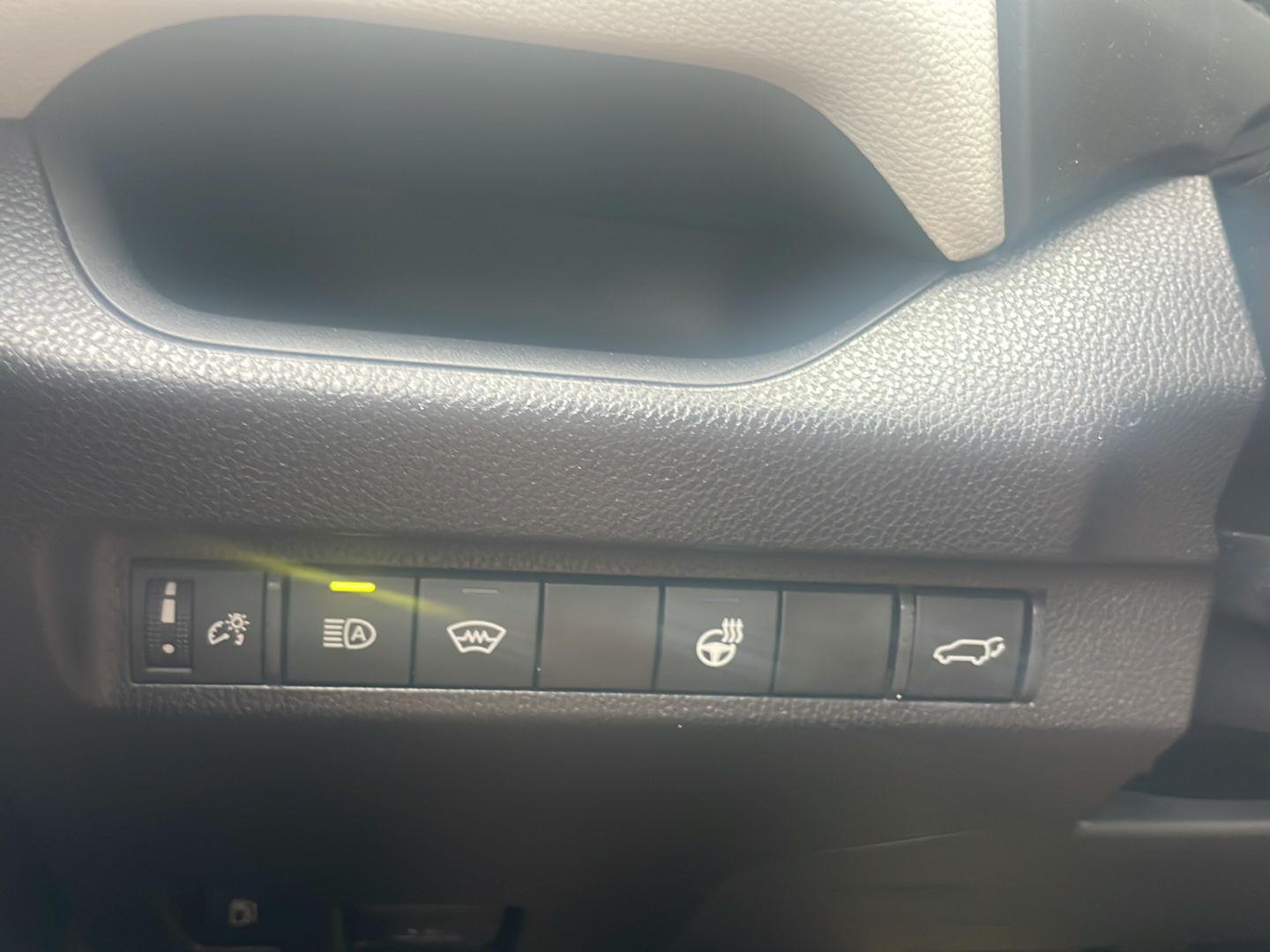 Certified Used 2025 Magnetic Gray Metallic Toyota XLE image 7