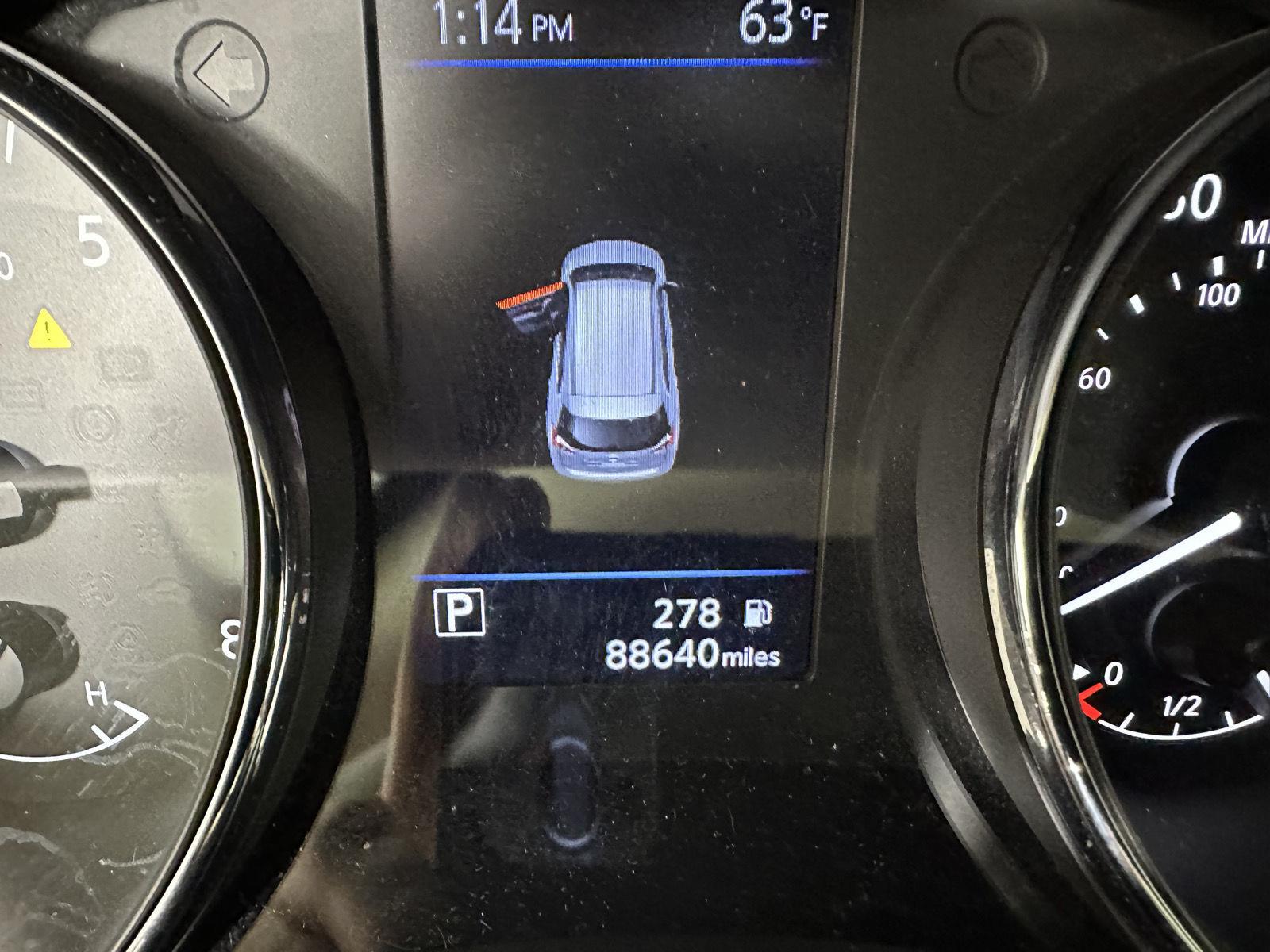 Used 2019 Brilliant Silver Metallic Nissan SL image 21
