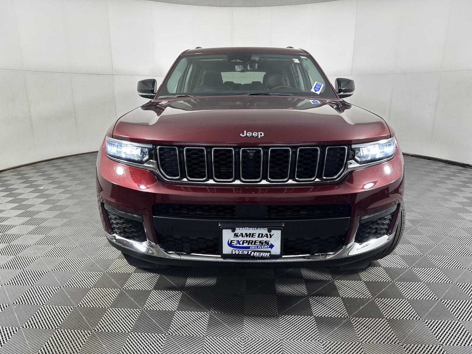 Used 2023 Velvet Red Pearlcoat Jeep Limited image 16
