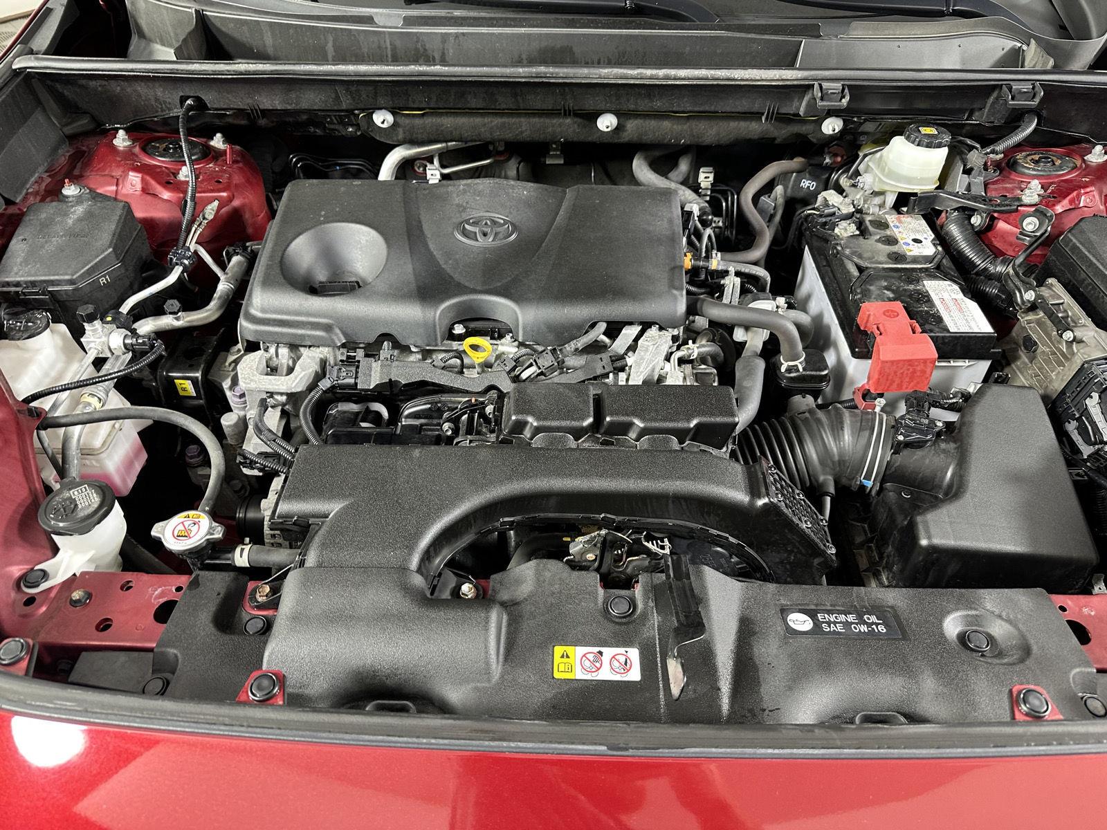 Certified Used 2021 Ruby Flare Pearl Toyota XLE image 3