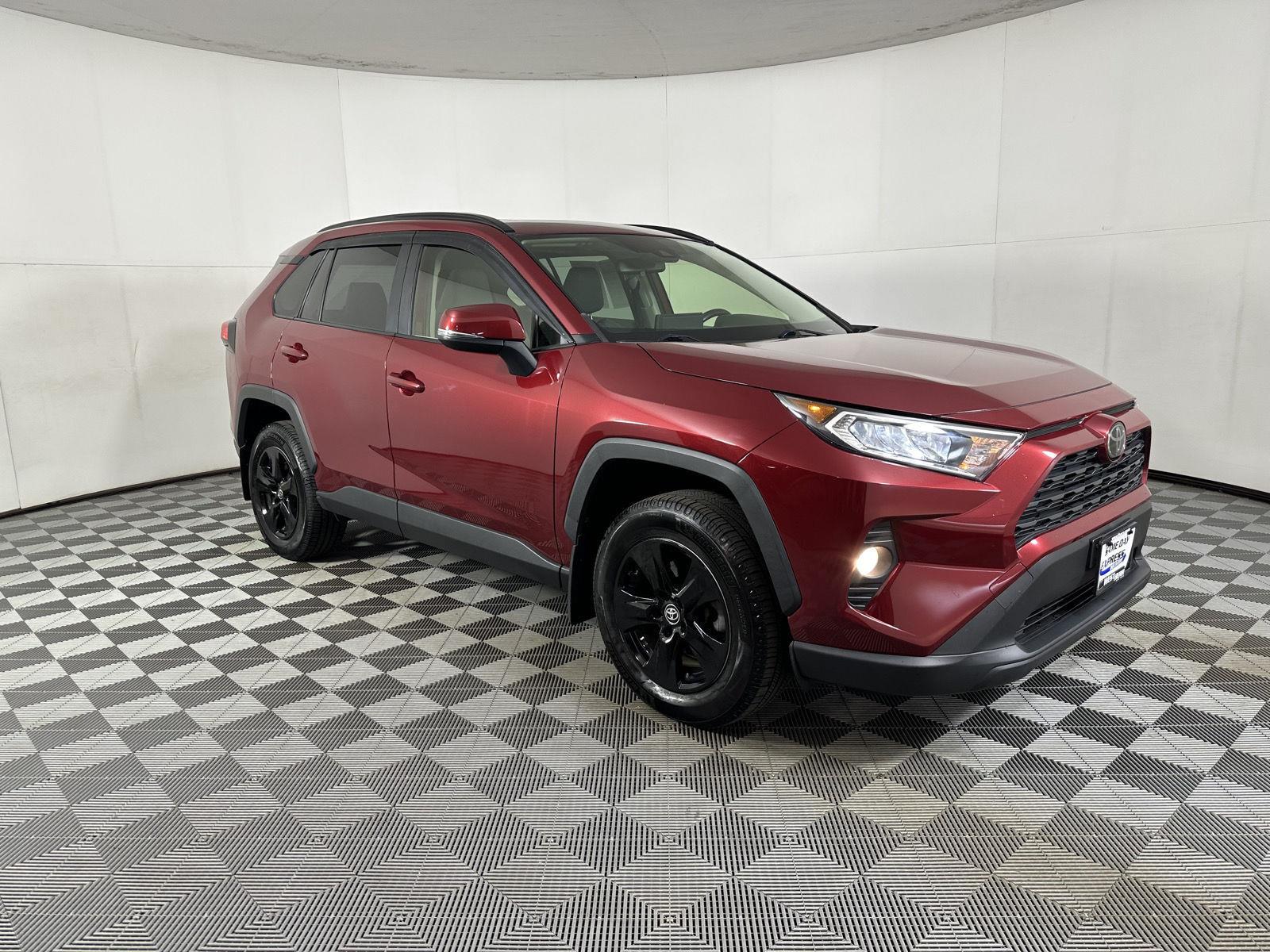 Certified Used 2021 Ruby Flare Pearl Toyota XLE image 11