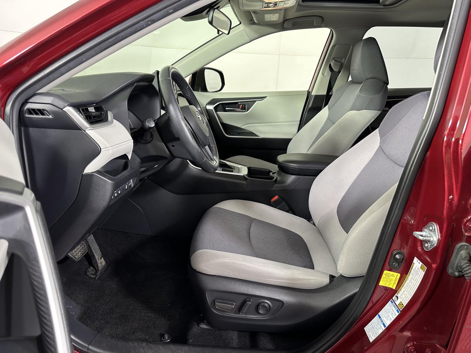 Certified Used 2021 Ruby Flare Pearl Toyota XLE image 15