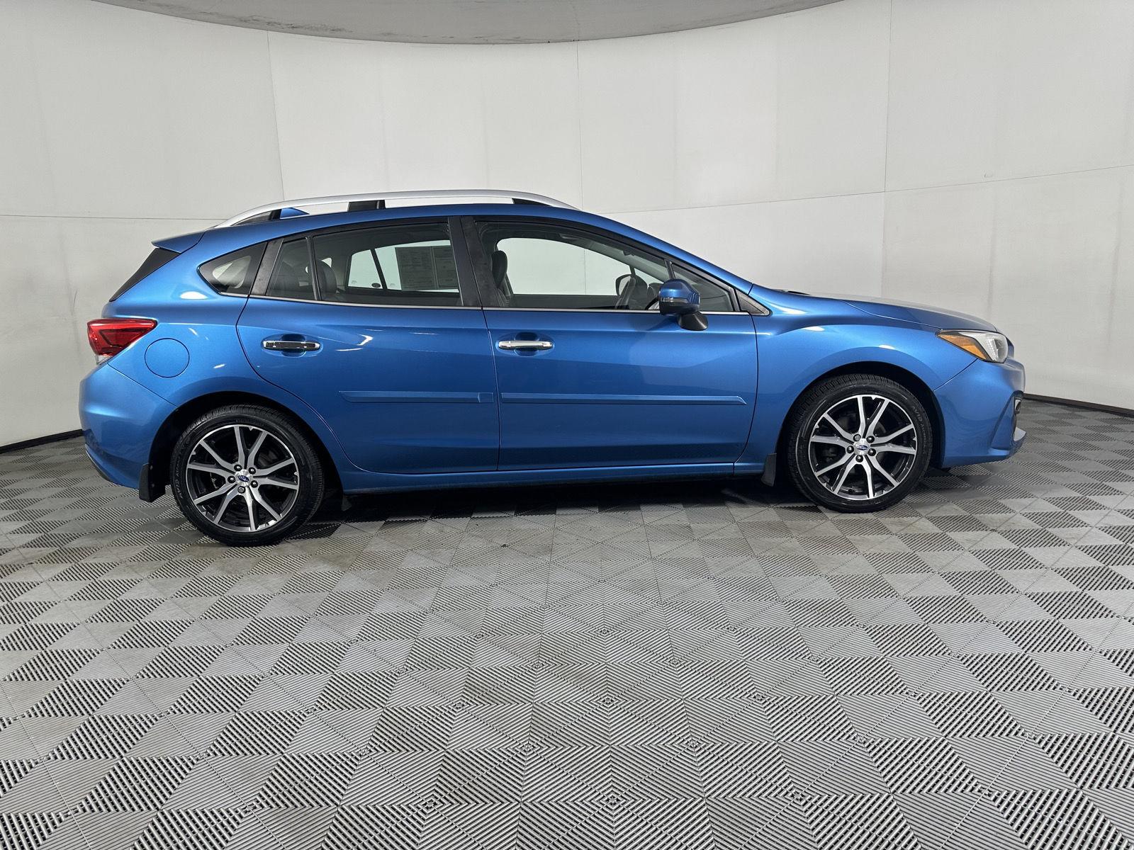 Used 2019 Island Blue Pearl Subaru Limited image 14