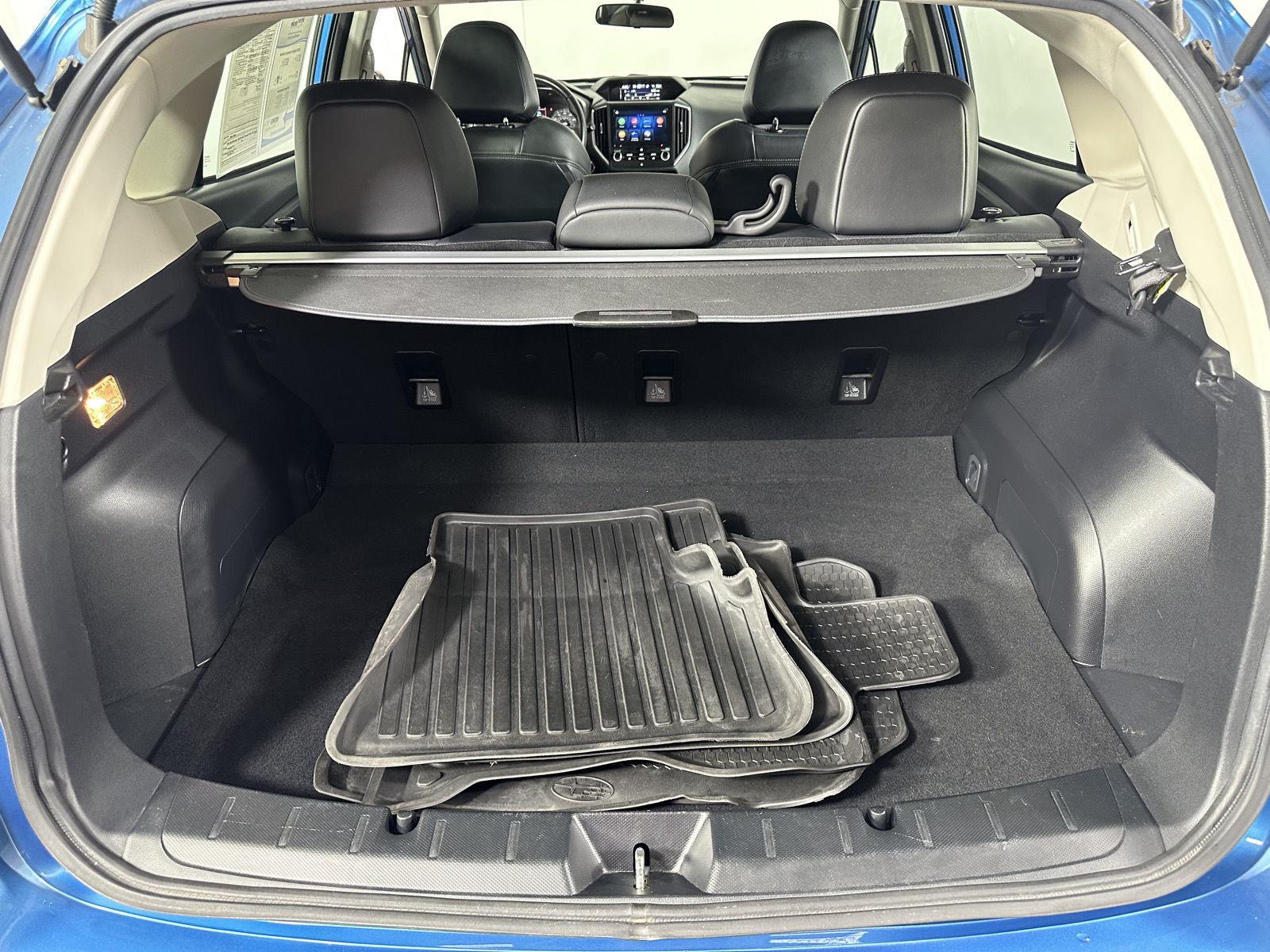 Used 2019 Island Blue Pearl Subaru Limited image 19