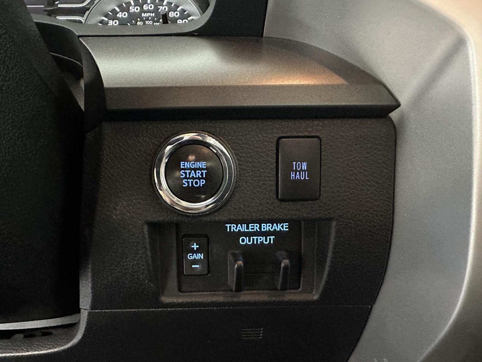 Used 2020 Voodoo Blue Toyota SR5 image 23