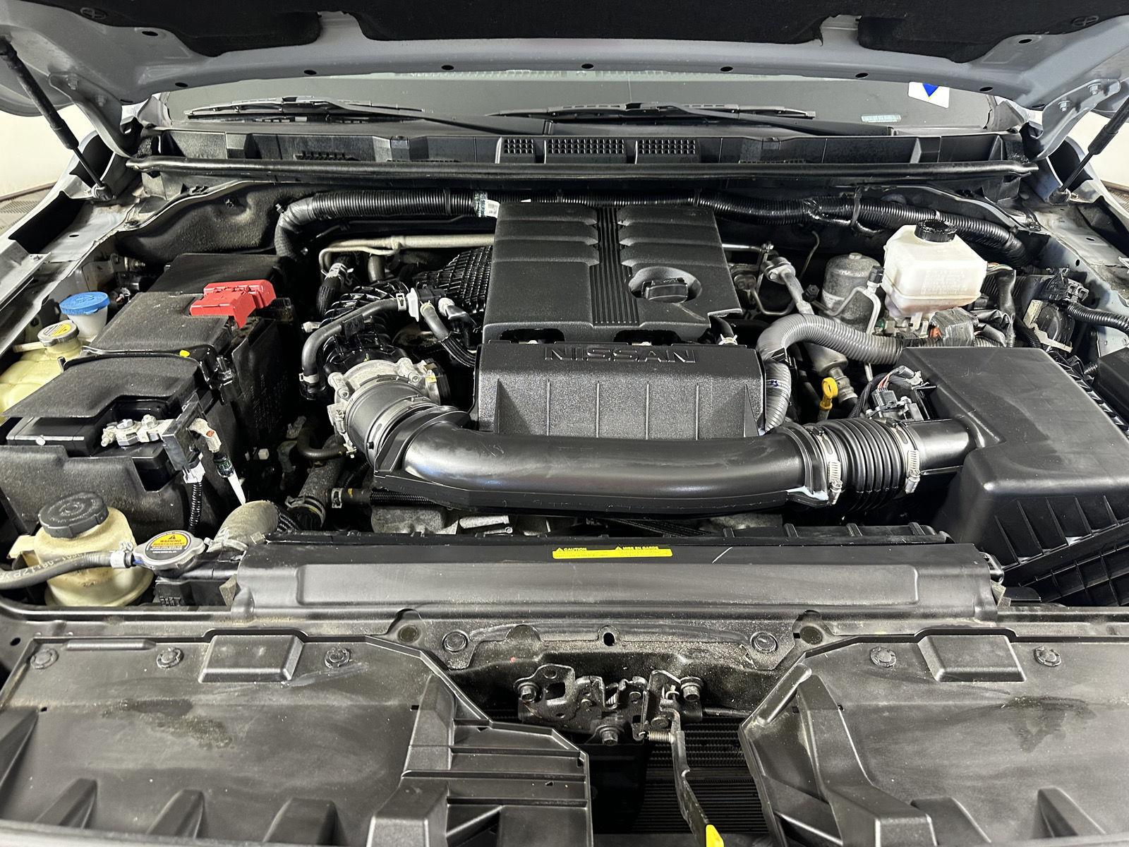 Used 2023 Boulder Gray Pearl Nissan PRO-4X image 15