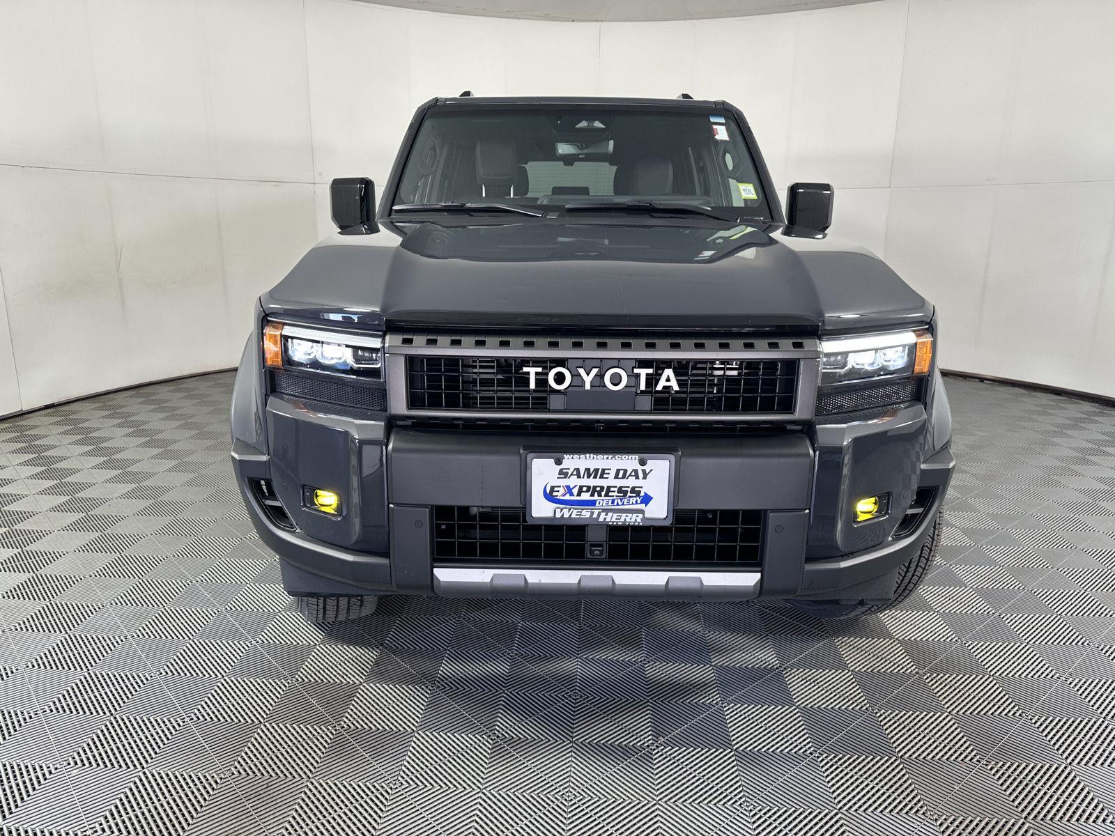 Used 2025 Underground Toyota Base image 2
