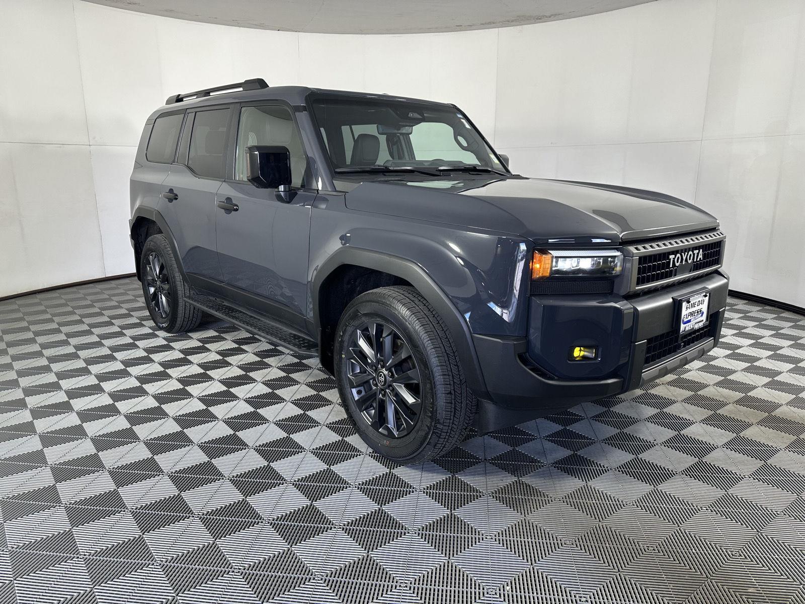 Used 2025 Underground Toyota Base image 11