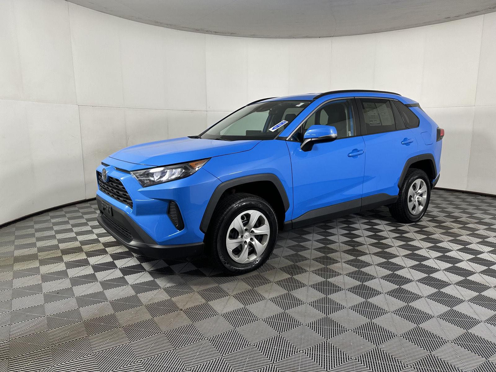 Used 2019 Blue Flame Toyota LE image 17
