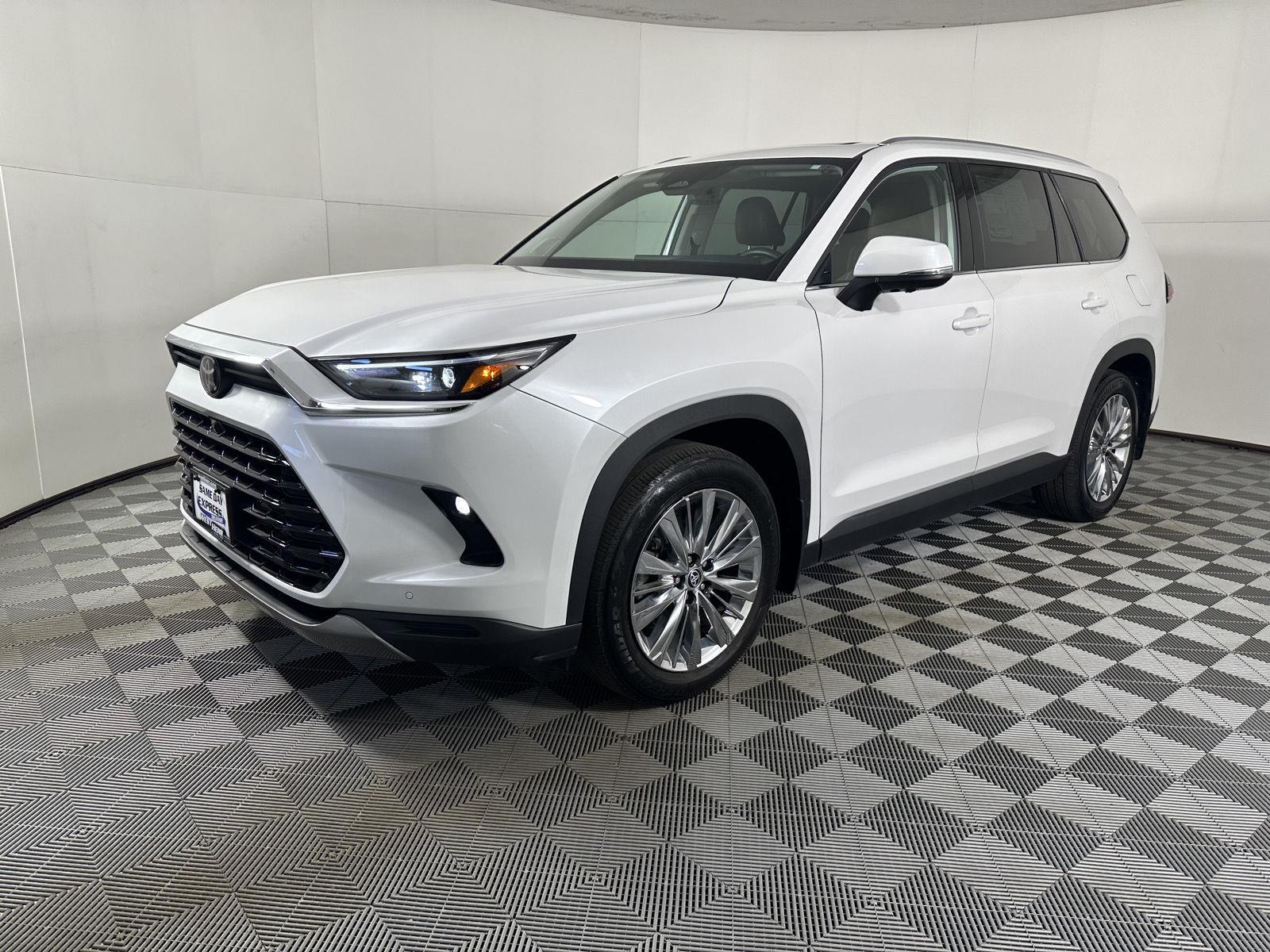 Certified Used 2024 Wind Chill Pearl Toyota Platinum image 2