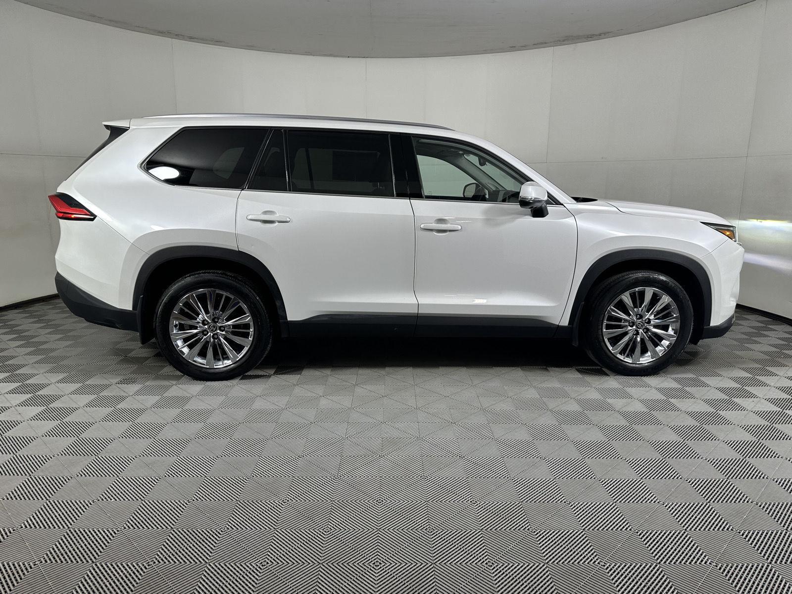 Certified Used 2024 Wind Chill Pearl Toyota Platinum image 8