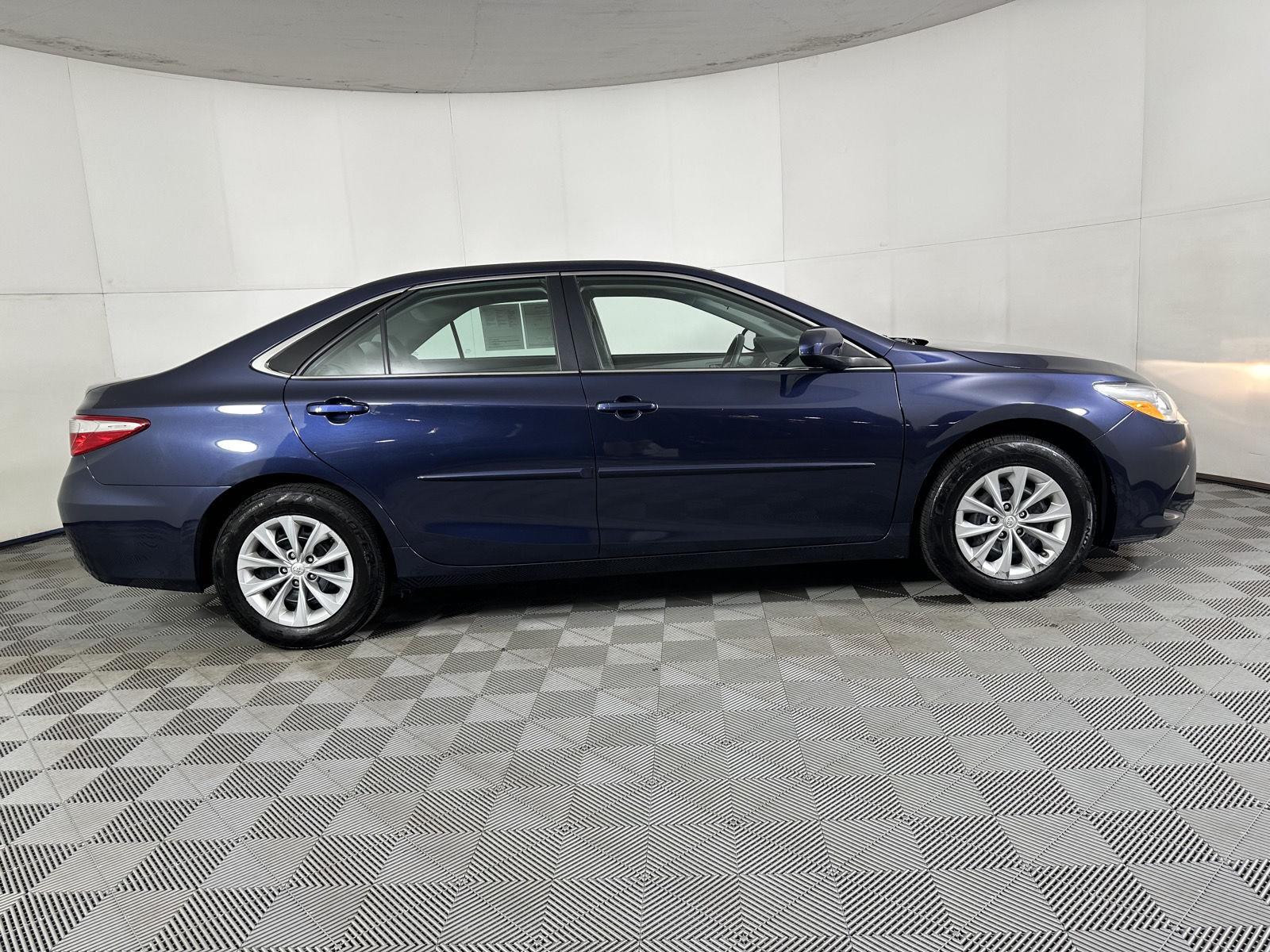 Used 2017 Parisian Night Pearl Toyota SE image 20