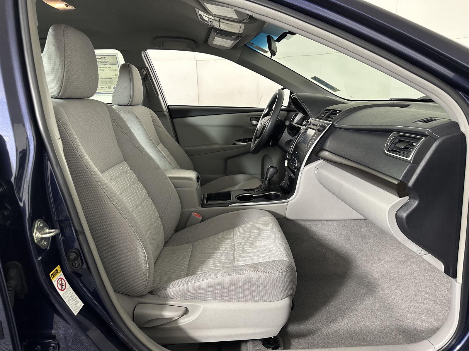 Used 2017 Parisian Night Pearl Toyota SE image 24
