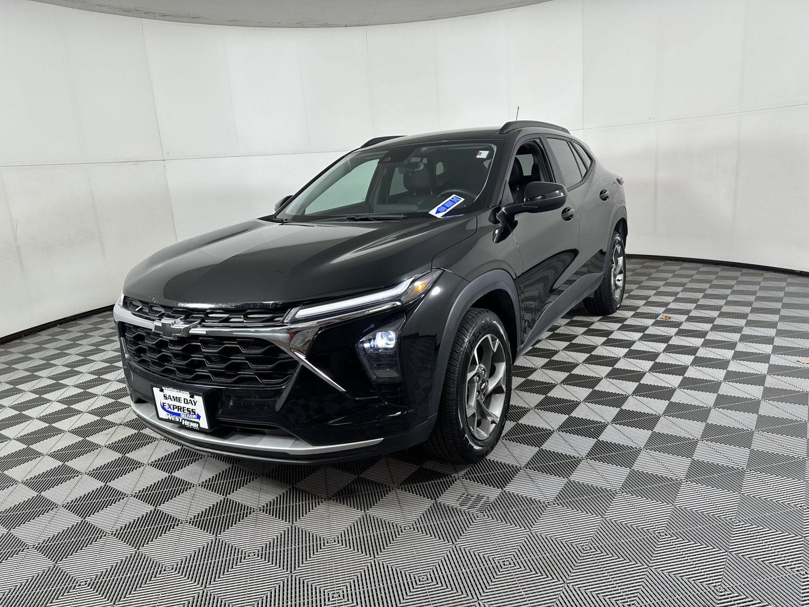 Used 2024 Mosaic Black Metallic Chevrolet LT image 9