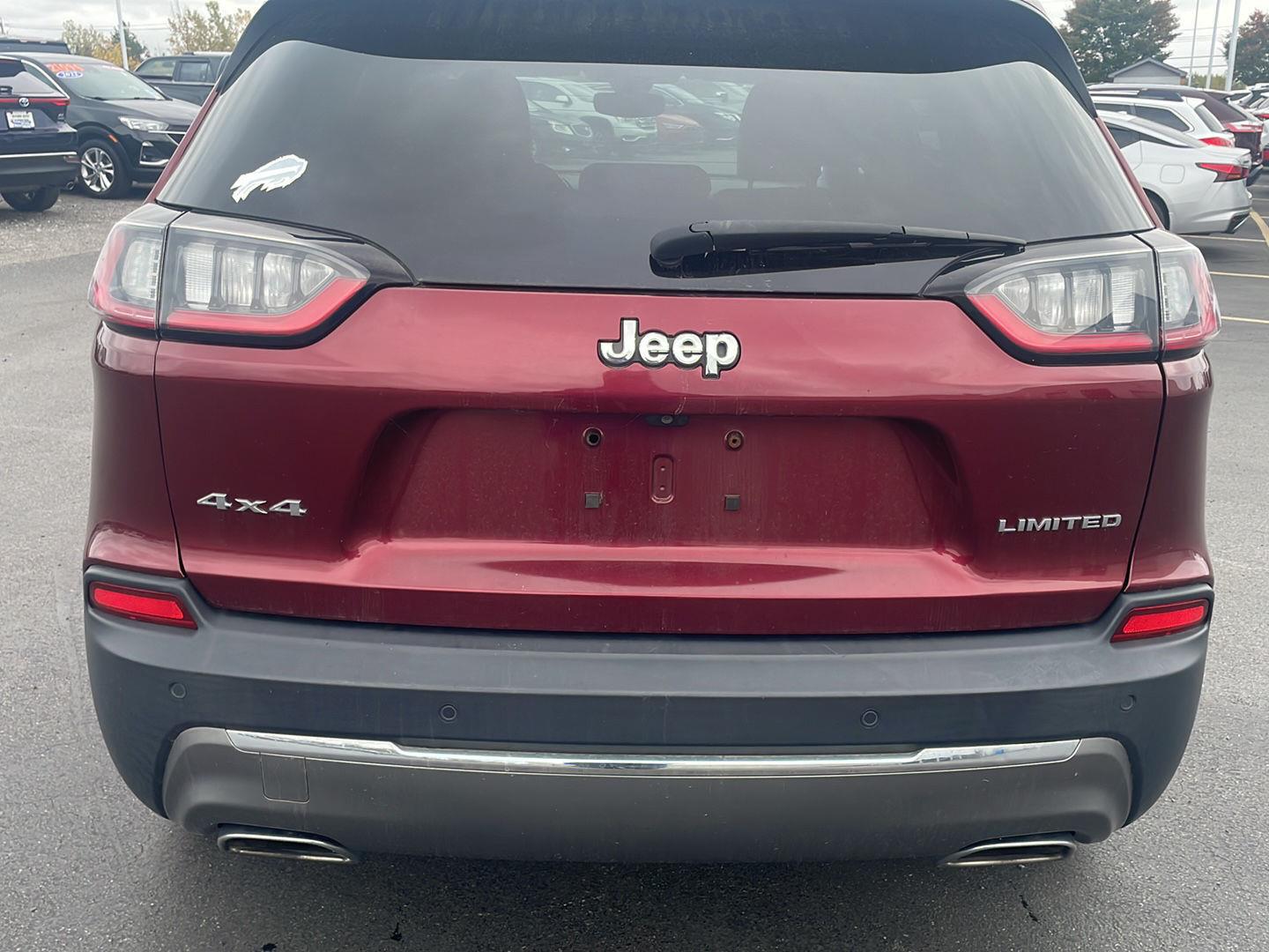 Used 2019 Velvet Red Pearlcoat Jeep Limited image 9