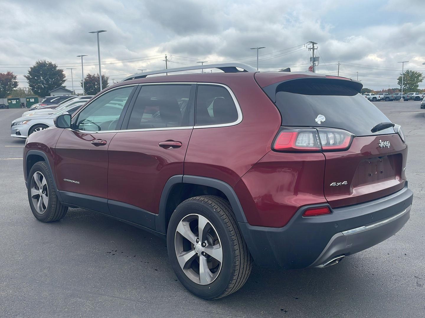 Used 2019 Velvet Red Pearlcoat Jeep Limited image 10