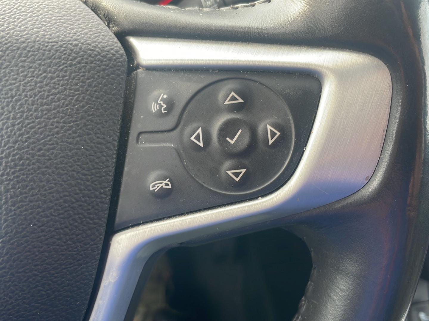 Used 2019 Quicksilver Metallic GMC SLE image 4