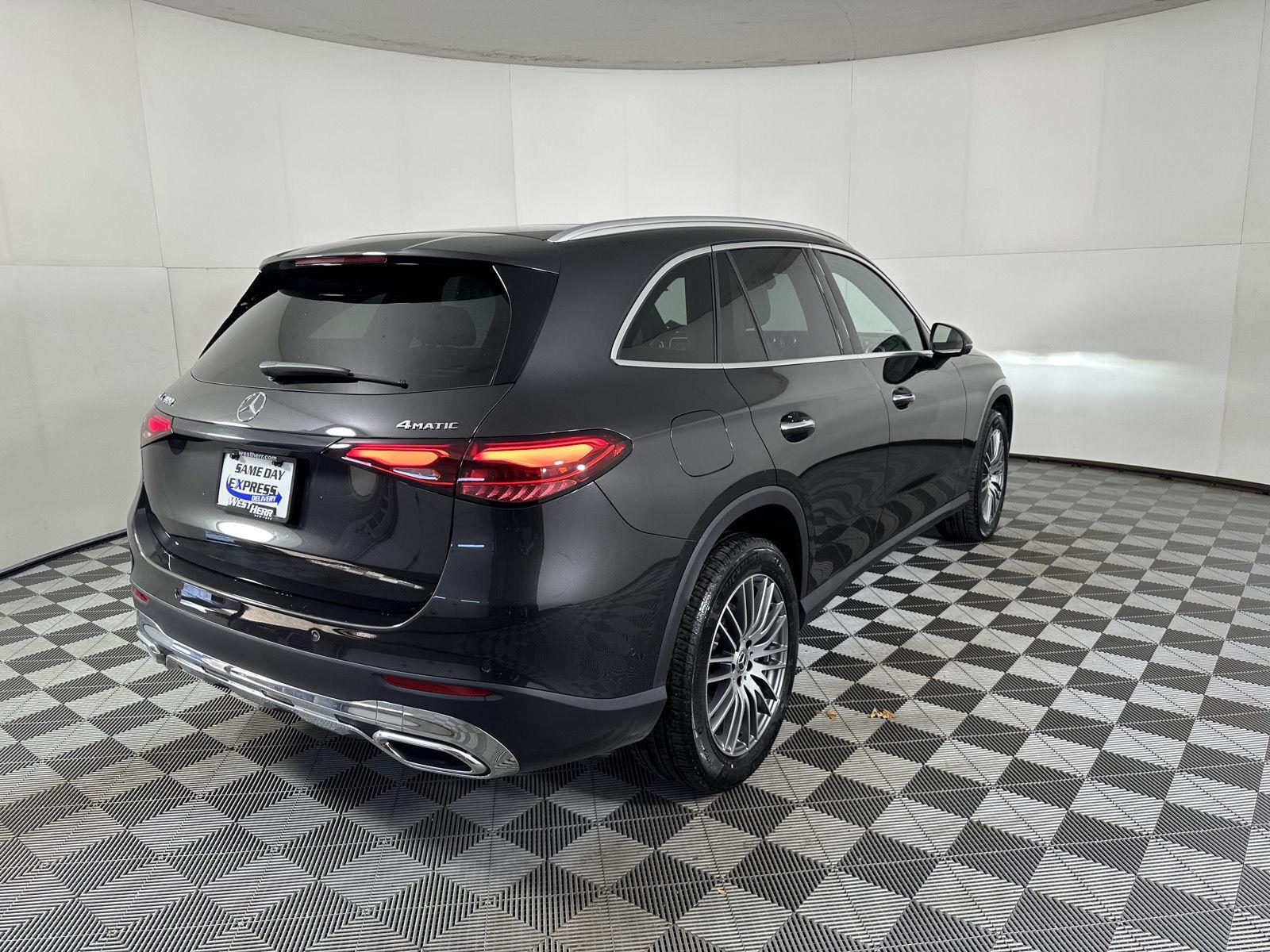 Used 2026  Mercedes-Benz GLC 300 image 28