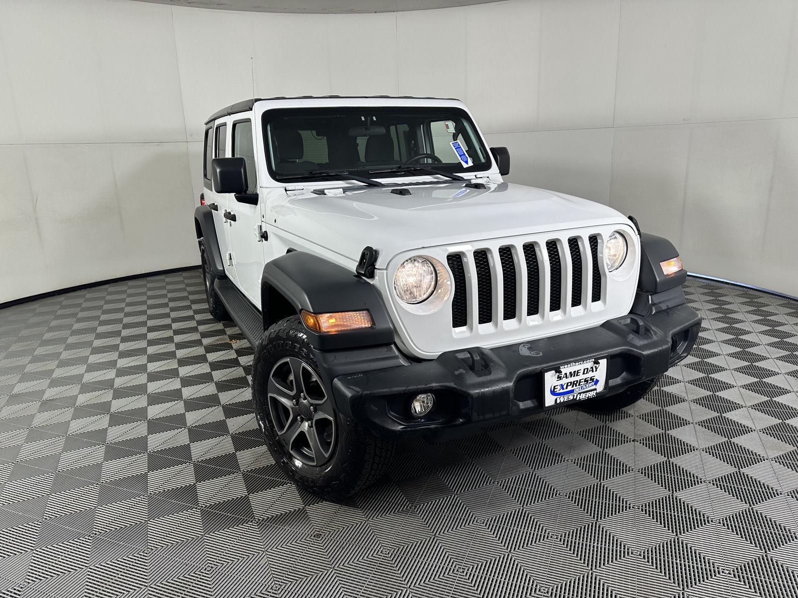 Used 2018 Bright White Clearcoat Jeep Sport S image 21