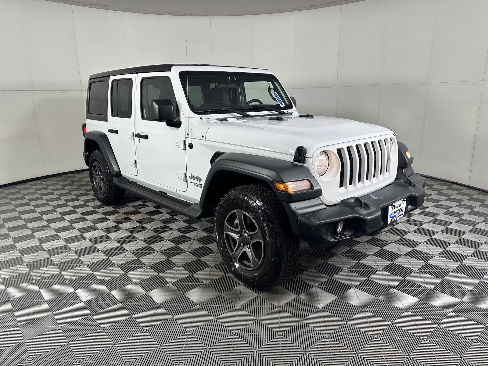 Used 2018 Bright White Clearcoat Jeep Sport S image 22