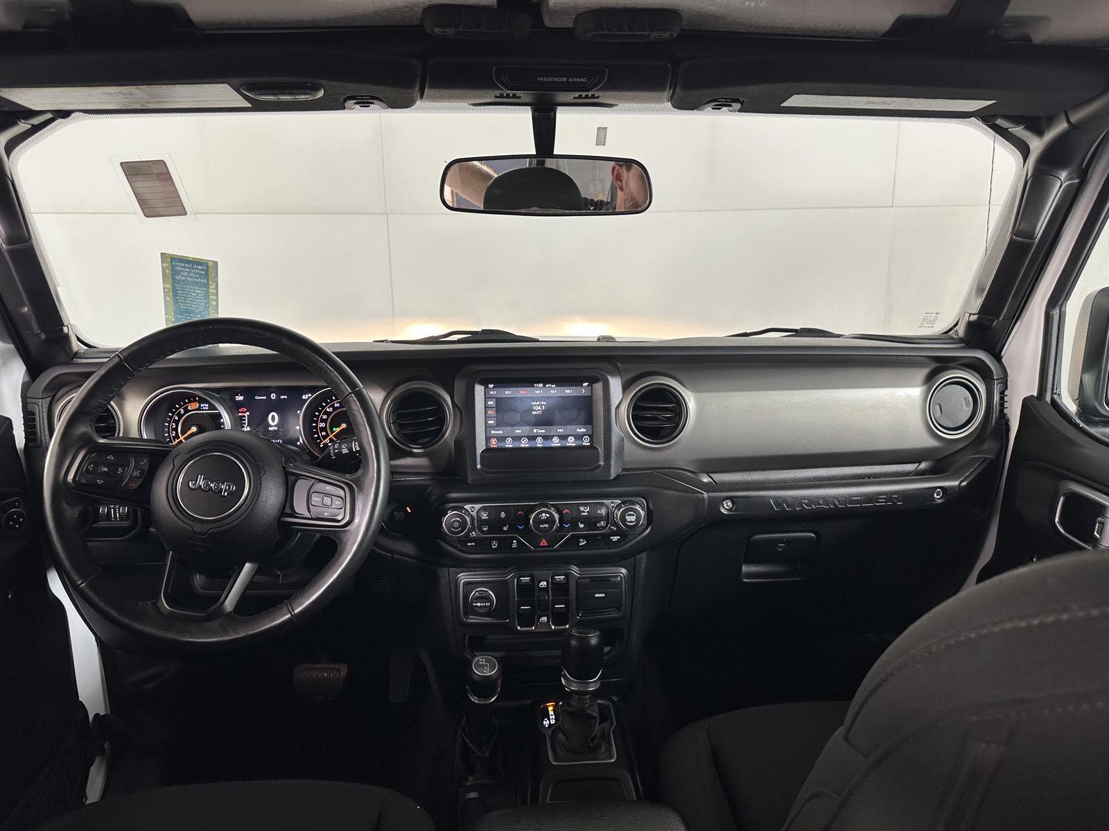 Used 2018 Bright White Clearcoat Jeep Sport S image 29