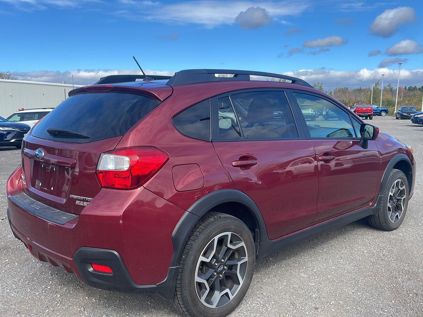 Used 2017 Venetian Red Pearl Subaru Premium image 8