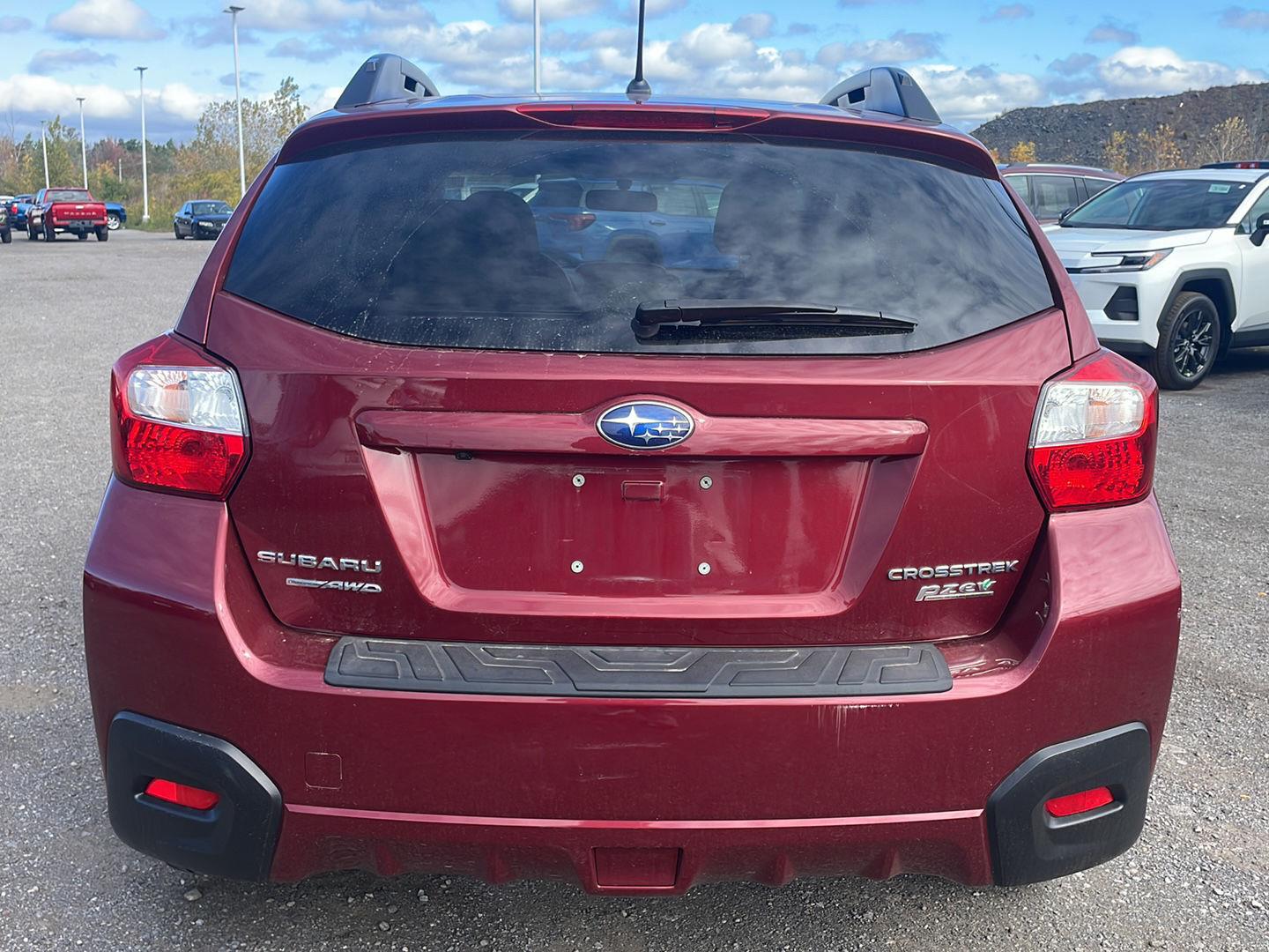 Used 2017 Venetian Red Pearl Subaru Premium image 9