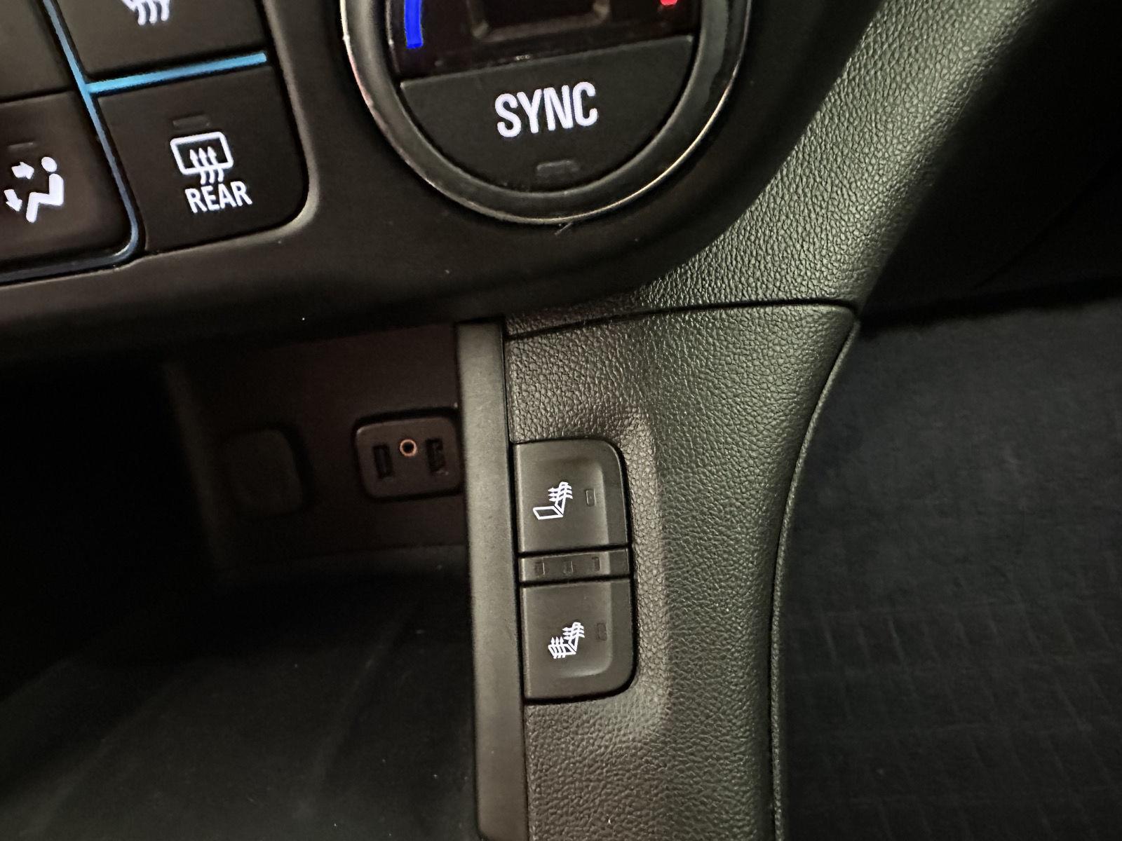 Used 2019 Quicksilver Metallic GMC SLE image 14