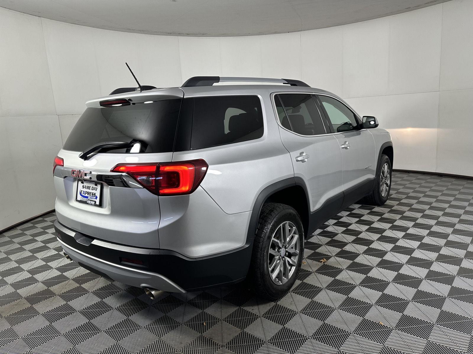 Used 2019 Quicksilver Metallic GMC SLE image 27