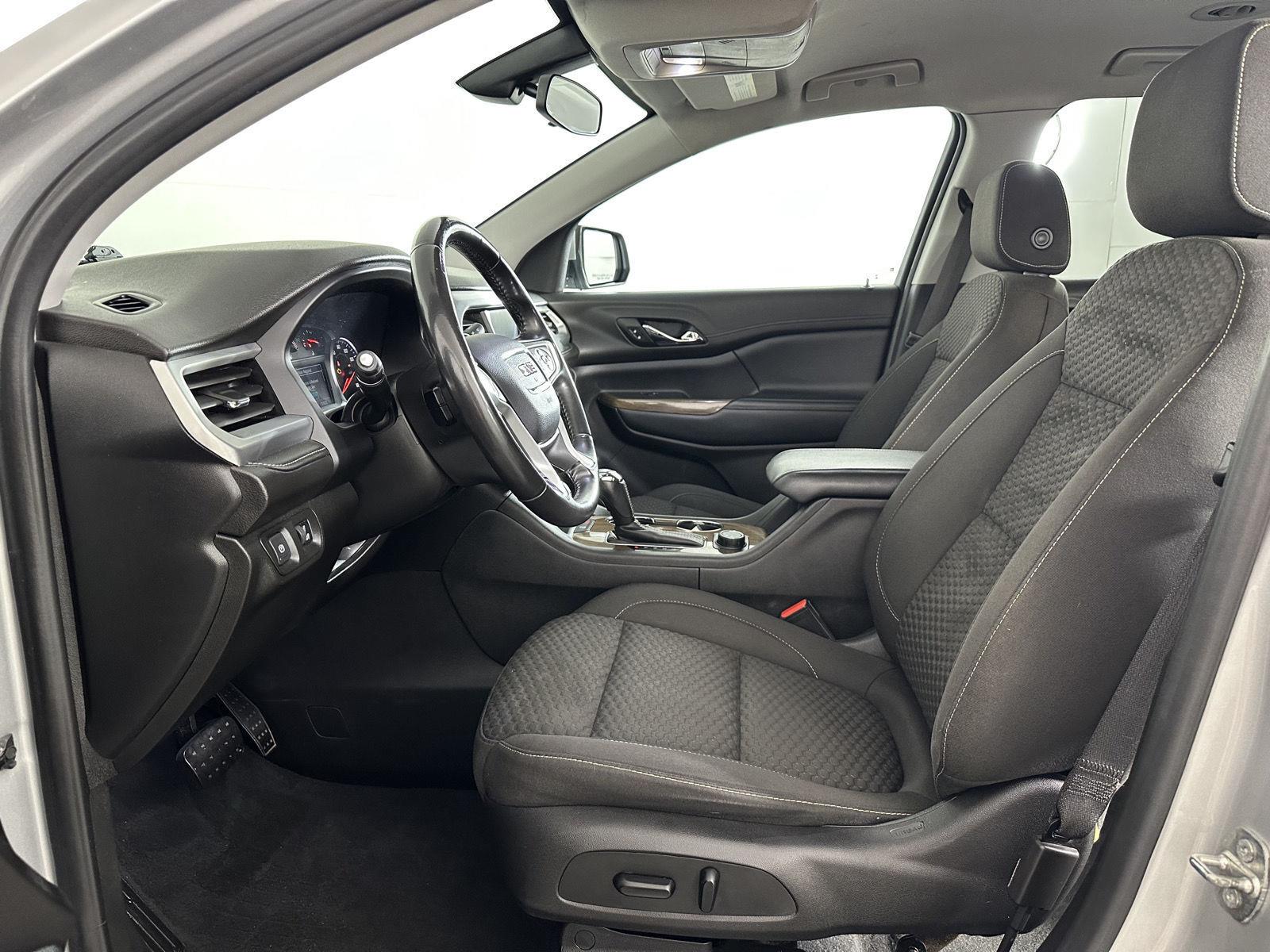 Used 2019 Quicksilver Metallic GMC SLE image 35