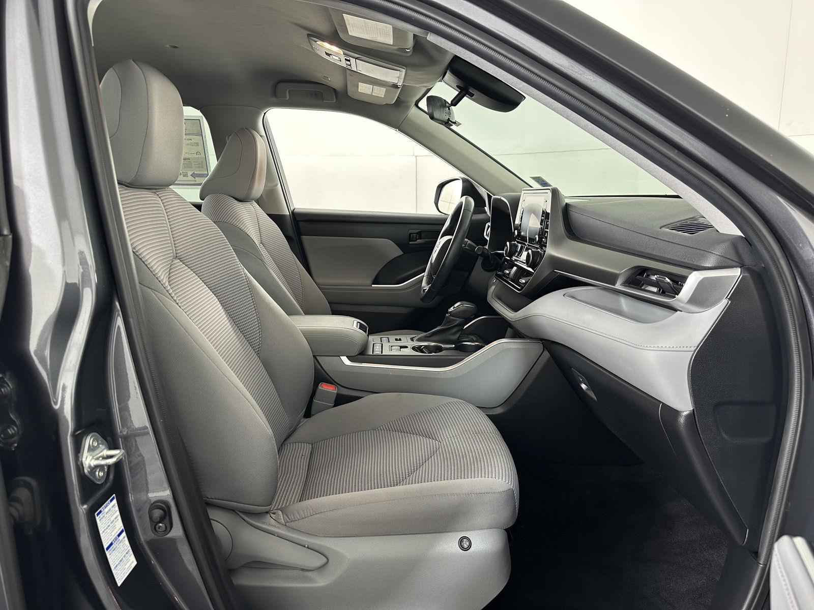 Used 2021 Magnetic Gray Metallic Toyota LE image 17