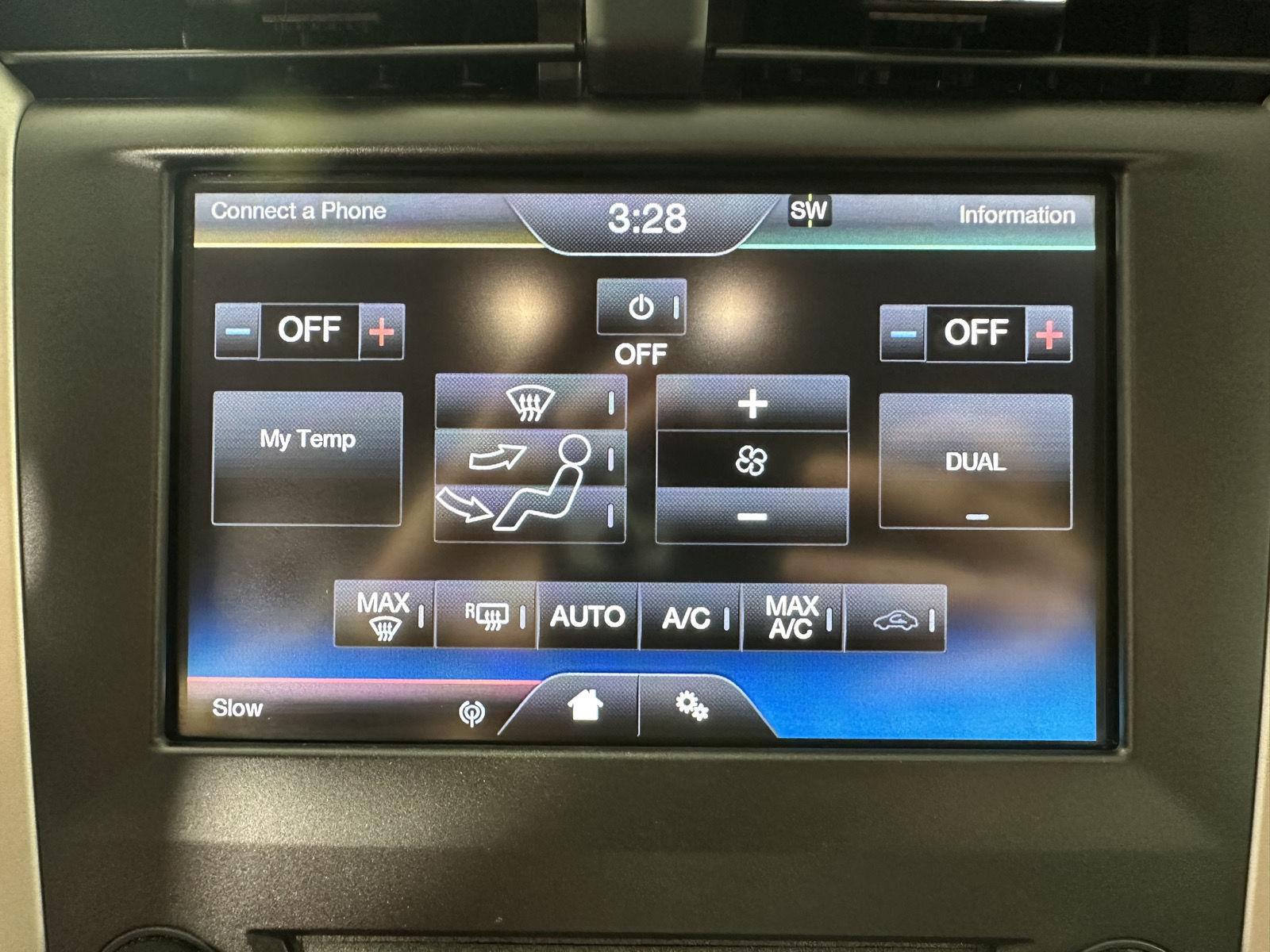 Used 2016 Deep Impact Blue Ford SE image 4