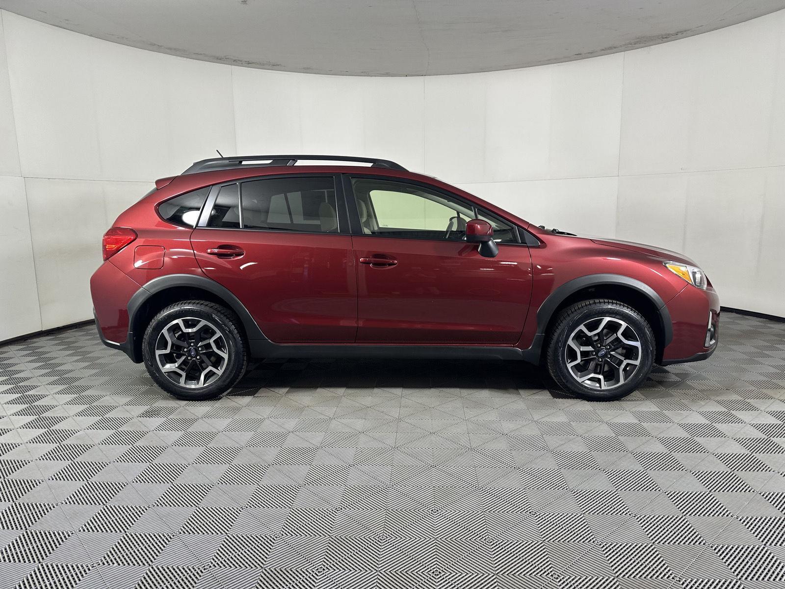 Used 2017 Venetian Red Pearl Subaru Premium image 20