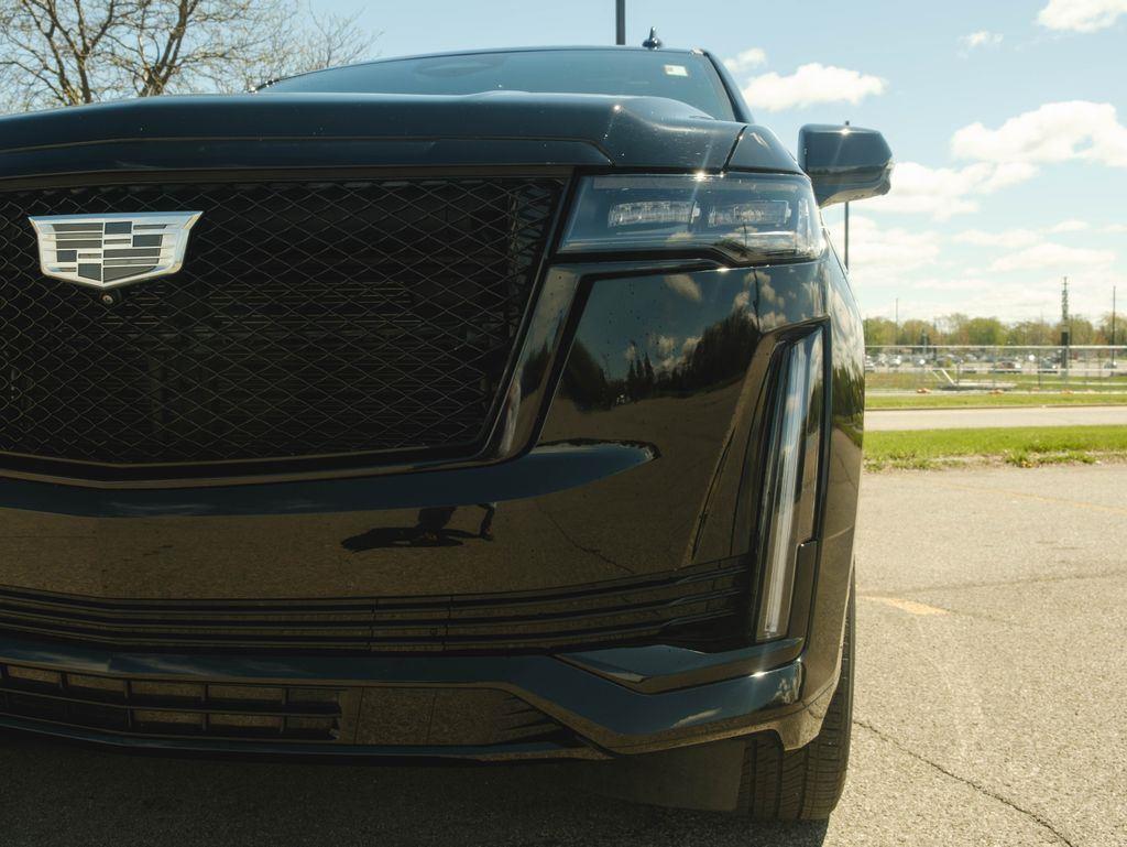 Used 2024 Black Raven Cadillac Sport image 4