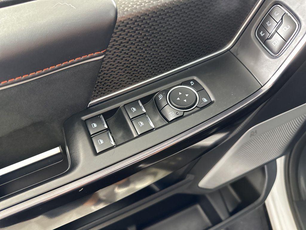Used 2025 Oxford White Ford Raptor image 26