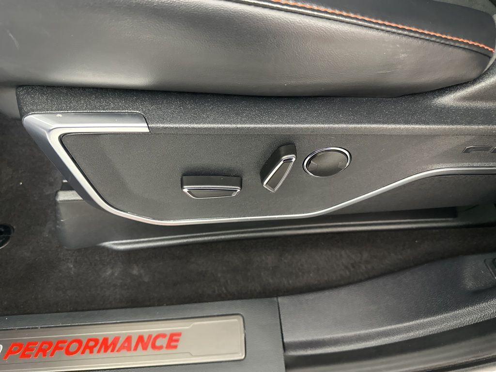 Used 2025 Oxford White Ford Raptor image 27