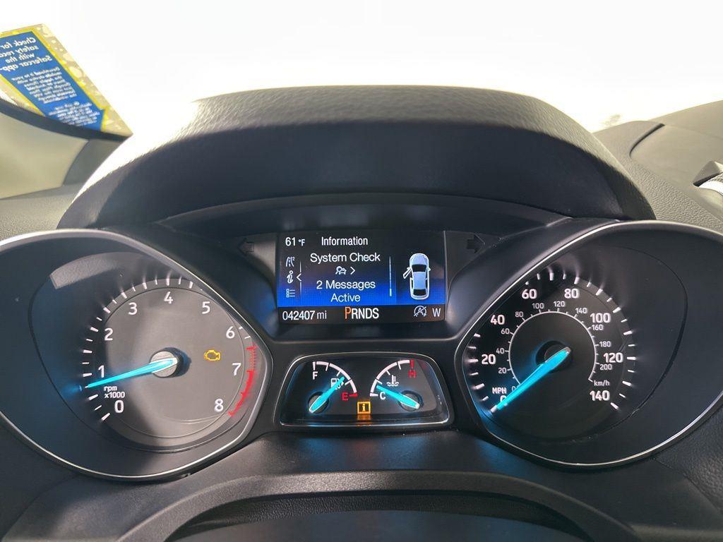 Used 2019 Ingot Silver Ford SE image 4