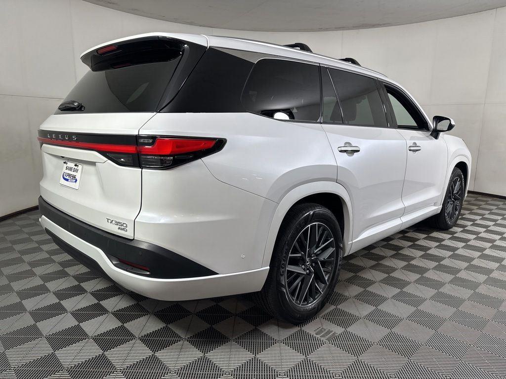 Used 2025 Pearl Lexus 350 Premium image 13