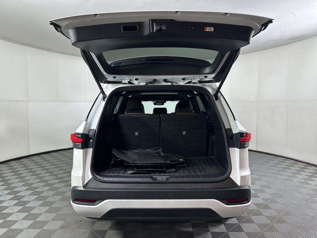 Used 2025 Pearl Lexus 350 Premium image 14
