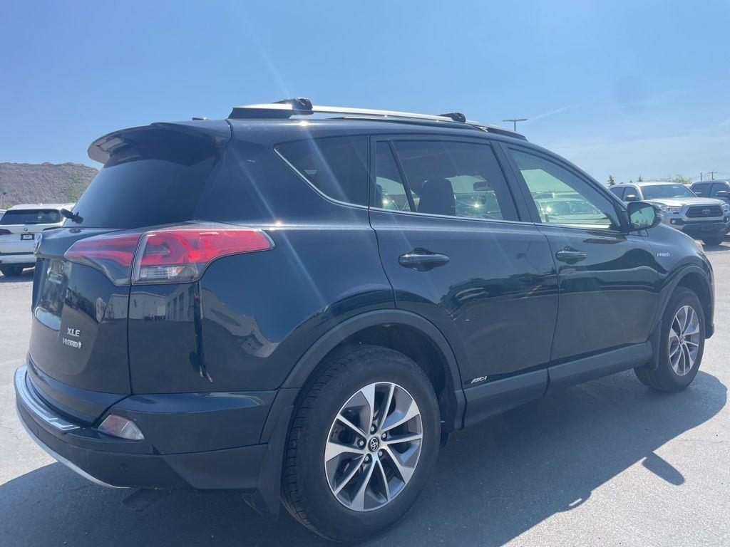 Used 2018 Aqua Toyota XLE image 10