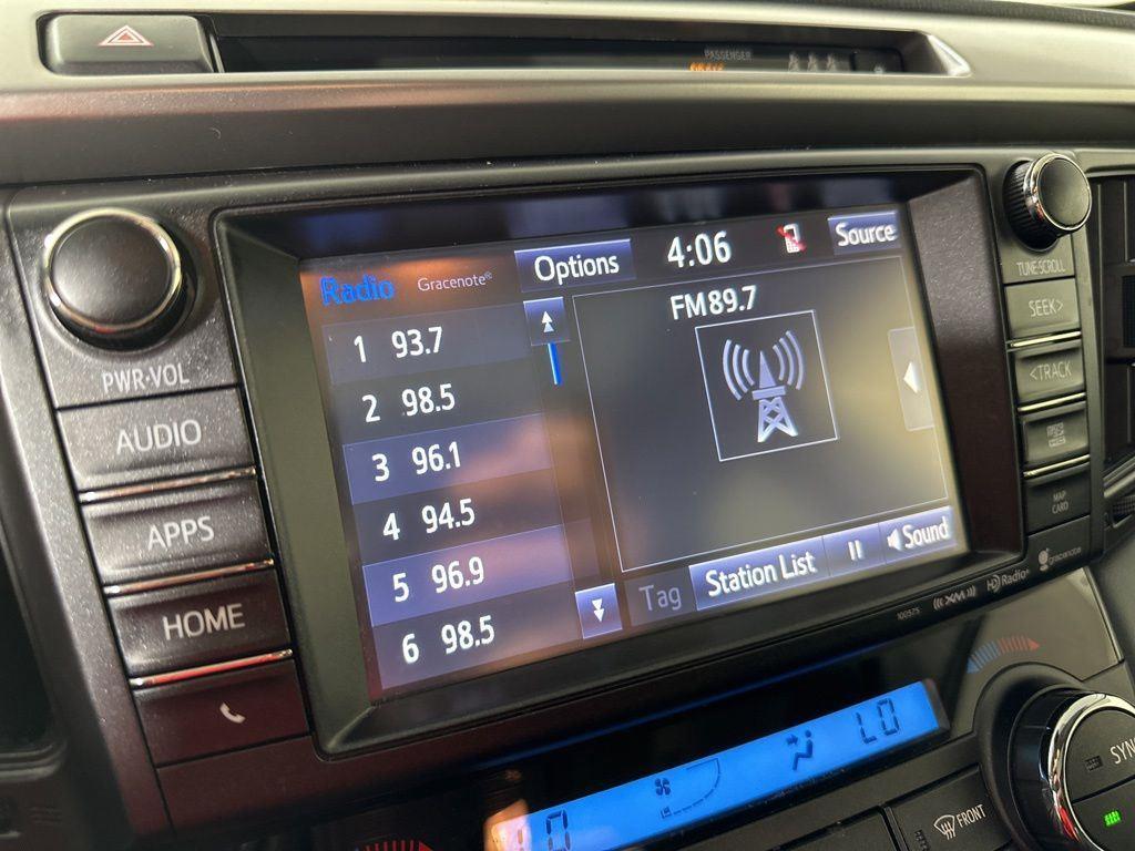 Used 2018 Aqua Toyota XLE image 26