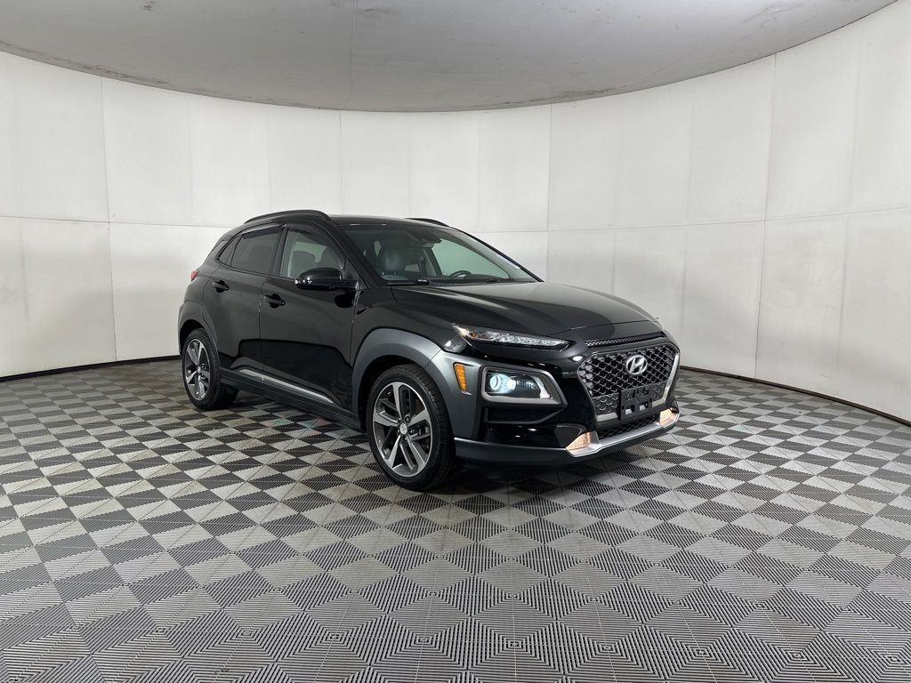 Used 2020 Ultra Black Hyundai Limited image 14