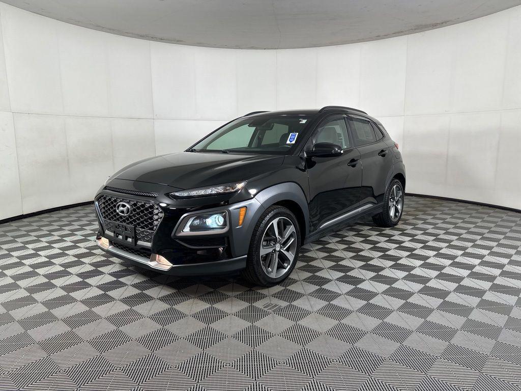 Used 2020 Ultra Black Hyundai Limited image 17