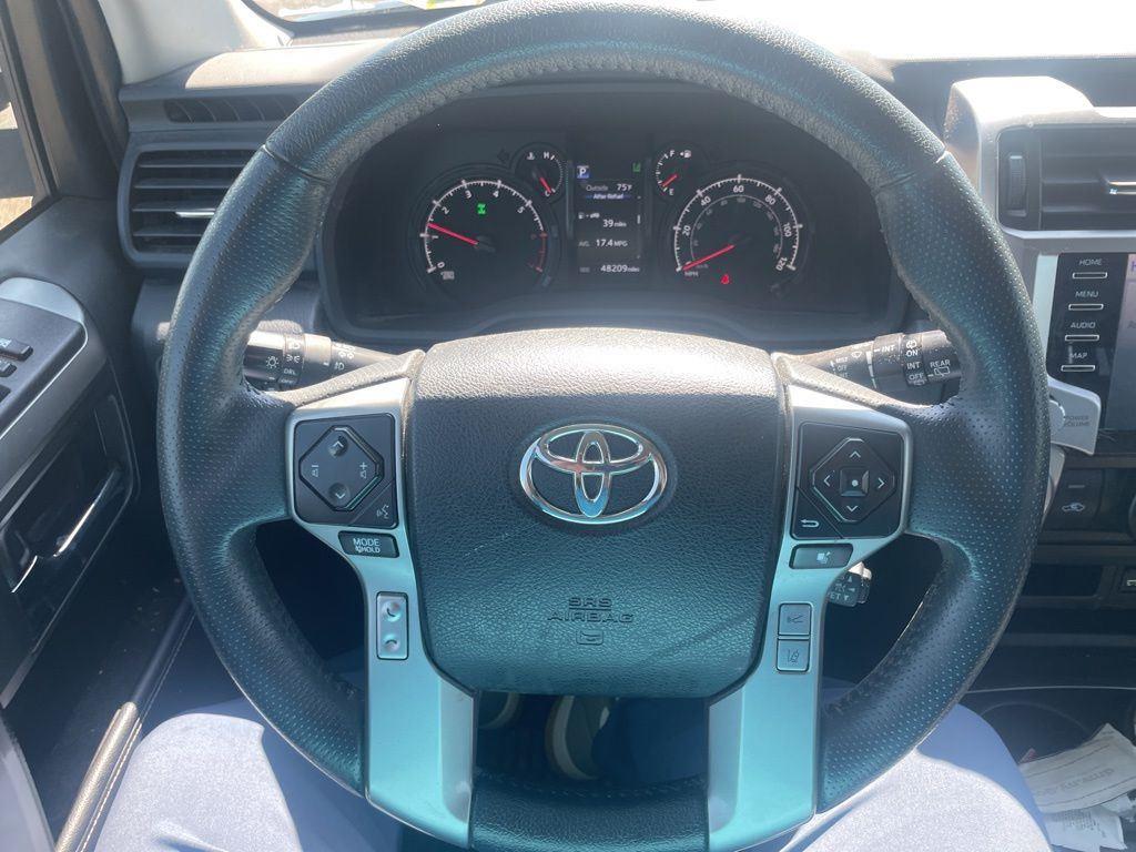 Certified Used 2020 Midnight Black Metallic Toyota SR5 image 4