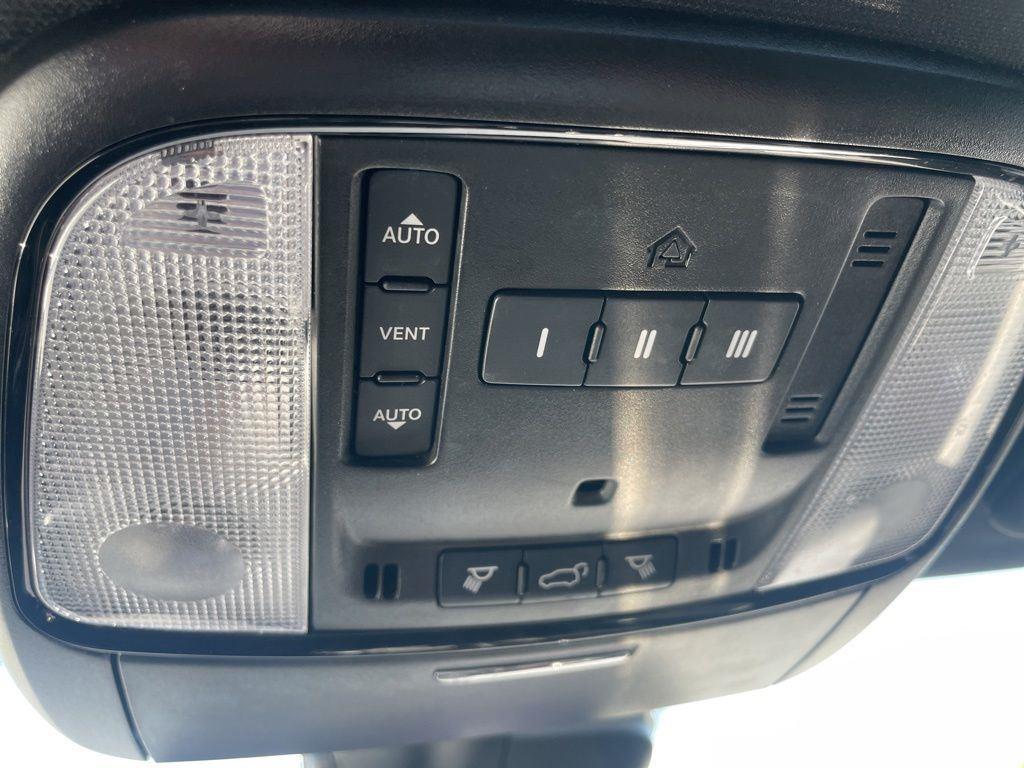 Used 2021 Billet Clearcoat Dodge R/T image 7