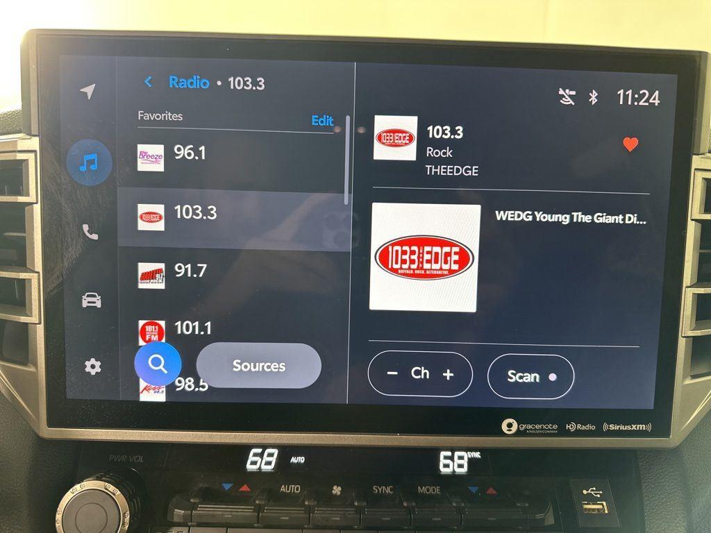 Used 2022 White Toyota SR5 image 24
