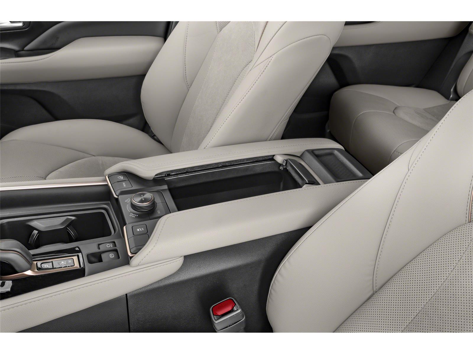 New 2026 Midnight Black Metallic Toyota MAX Platinum image 9