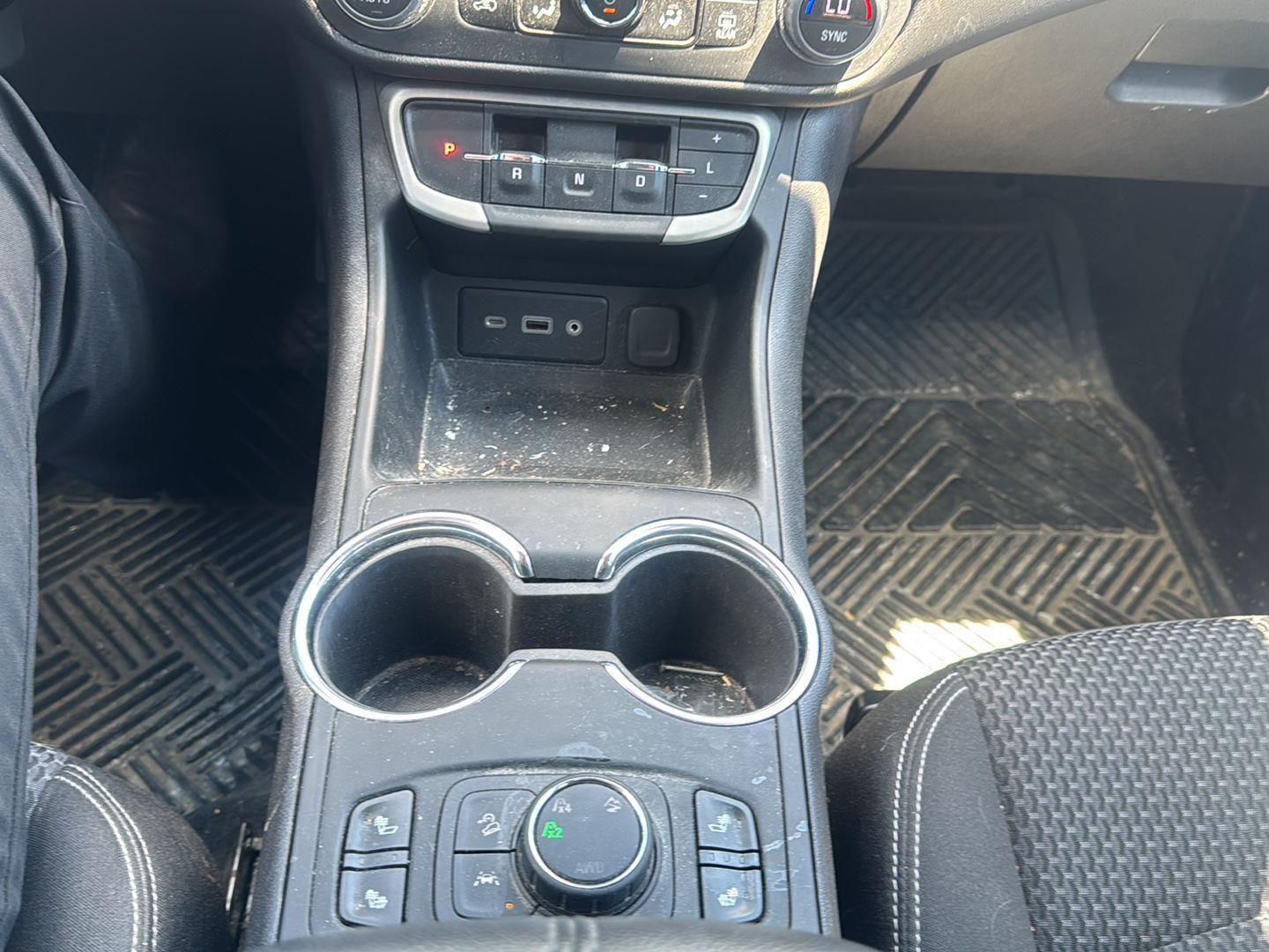 Used 2024 Downpour Metallic GMC SLE image 10