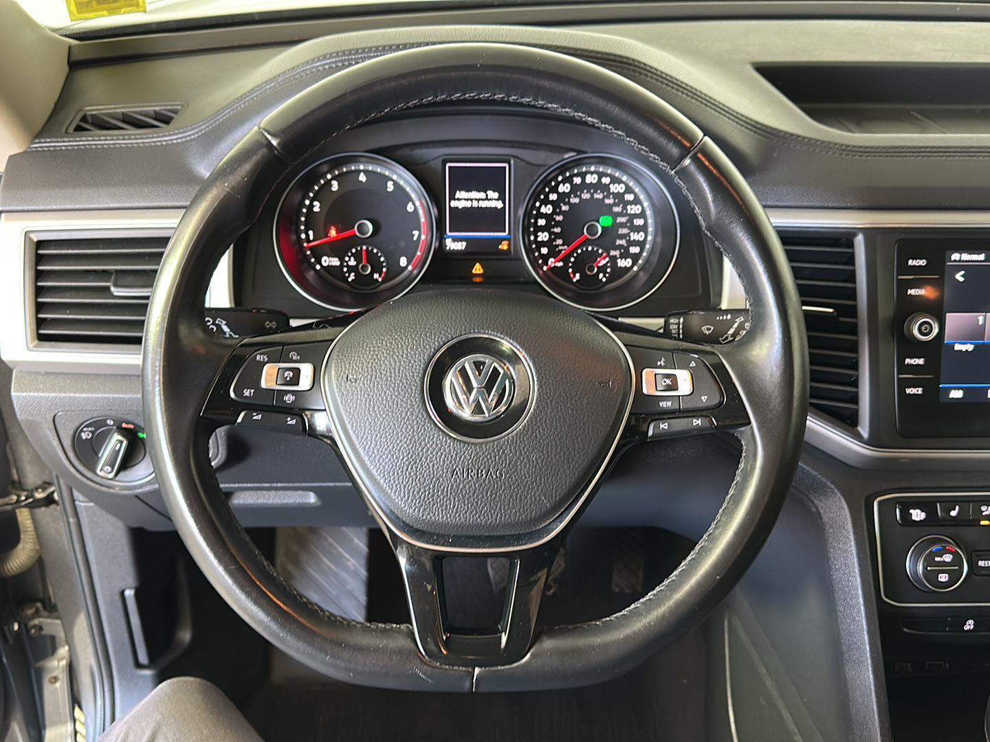 Used 2019 Platinum Gray Metallic Volkswagen 3.6L V6 SE image 13
